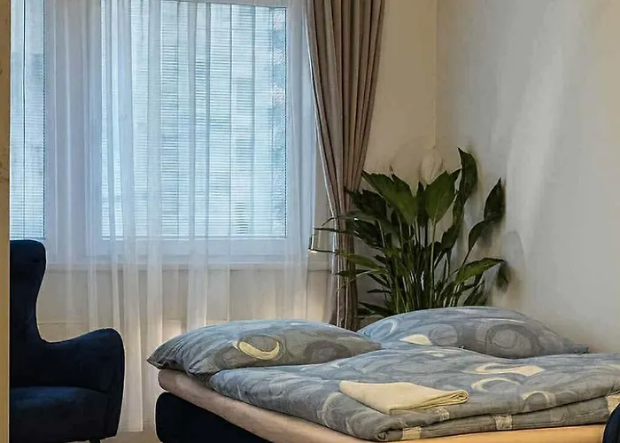 דירה Luxury 2-bedroom With Balcony